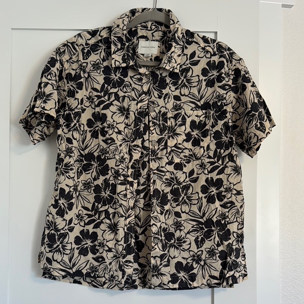 American Eagle Outfitters Black and Cream Casual Button Down Shirt